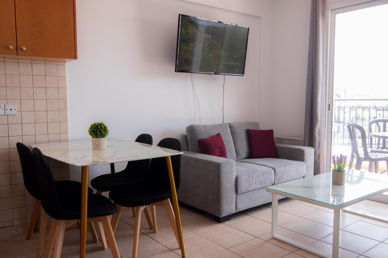 Amelia Two Bedroom Apartment - 202 Paphos Exterior photo