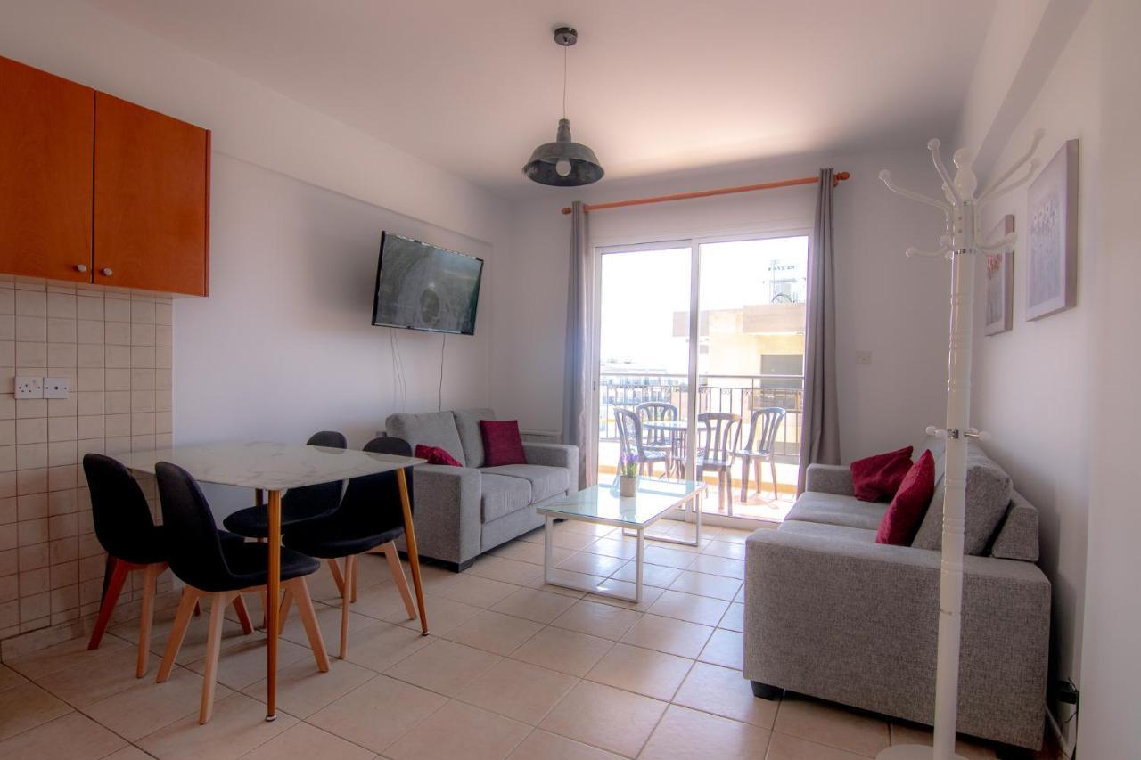 Amelia Two Bedroom Apartment - 202 Paphos Exterior photo